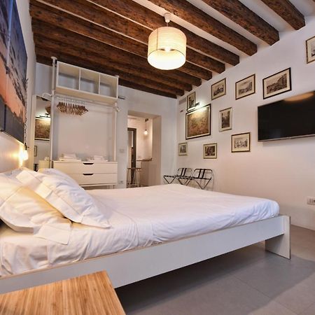 Lively Castello Comfort Room Private Bath & Privacy Venedig Exterior foto